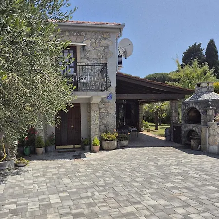 Charming Stone House *
