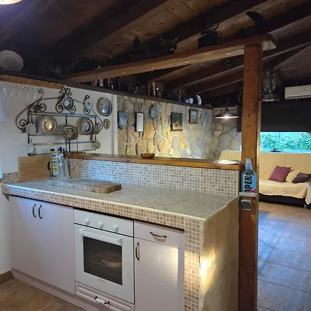 Charming Stone House Appartamento Dobrinj